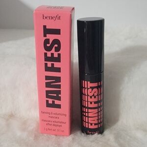 Benefit Fan Fest Volumizing Mascara - Black and Pink